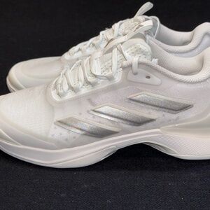 Brand new with tag Adidas Avacourt 2 Shoes